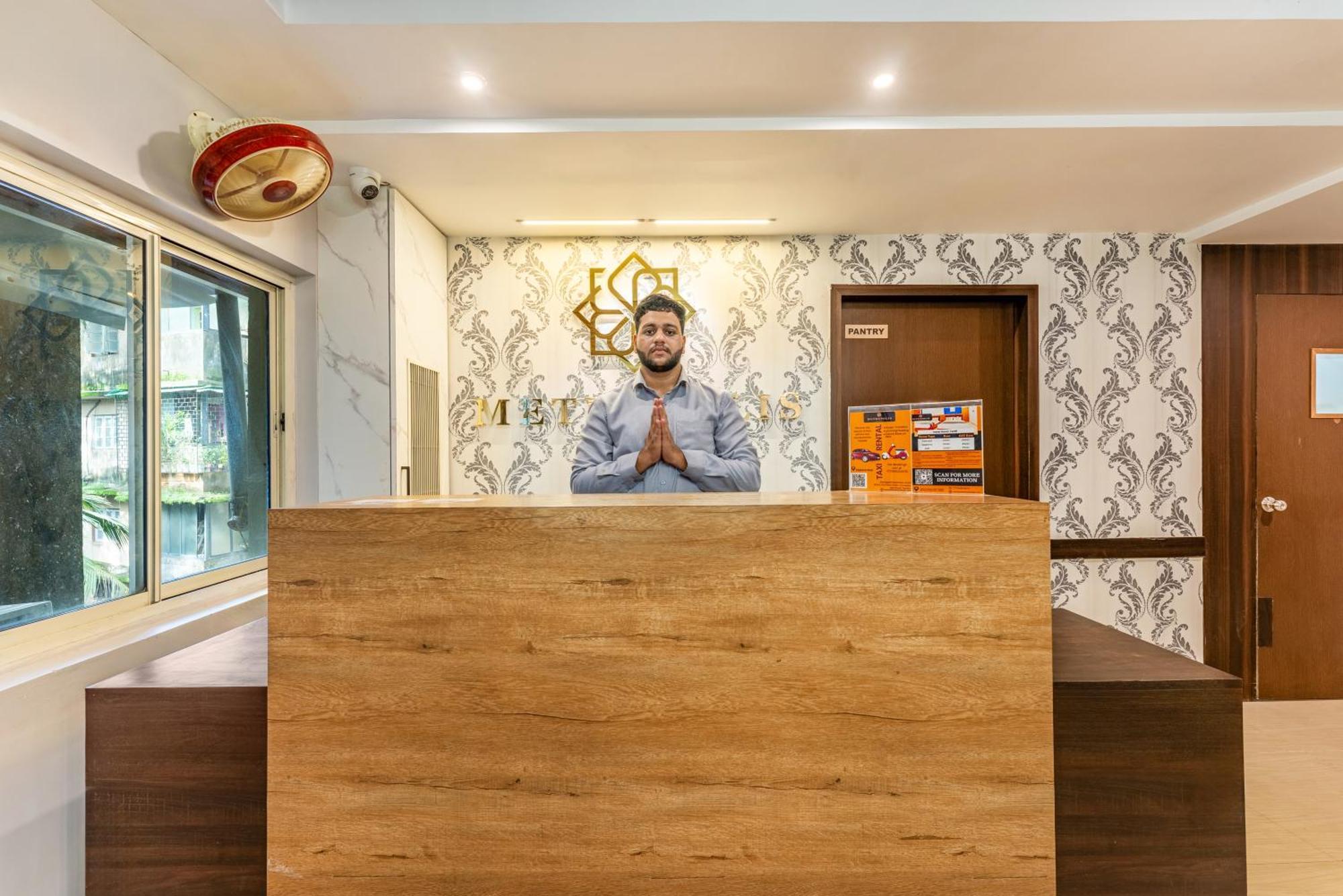Metropolis Business Hotel Панаджи Екстериор снимка