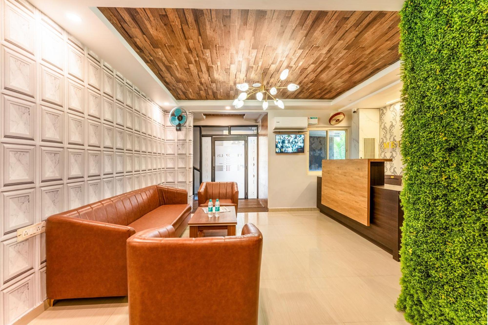 Metropolis Business Hotel Панаджи Екстериор снимка