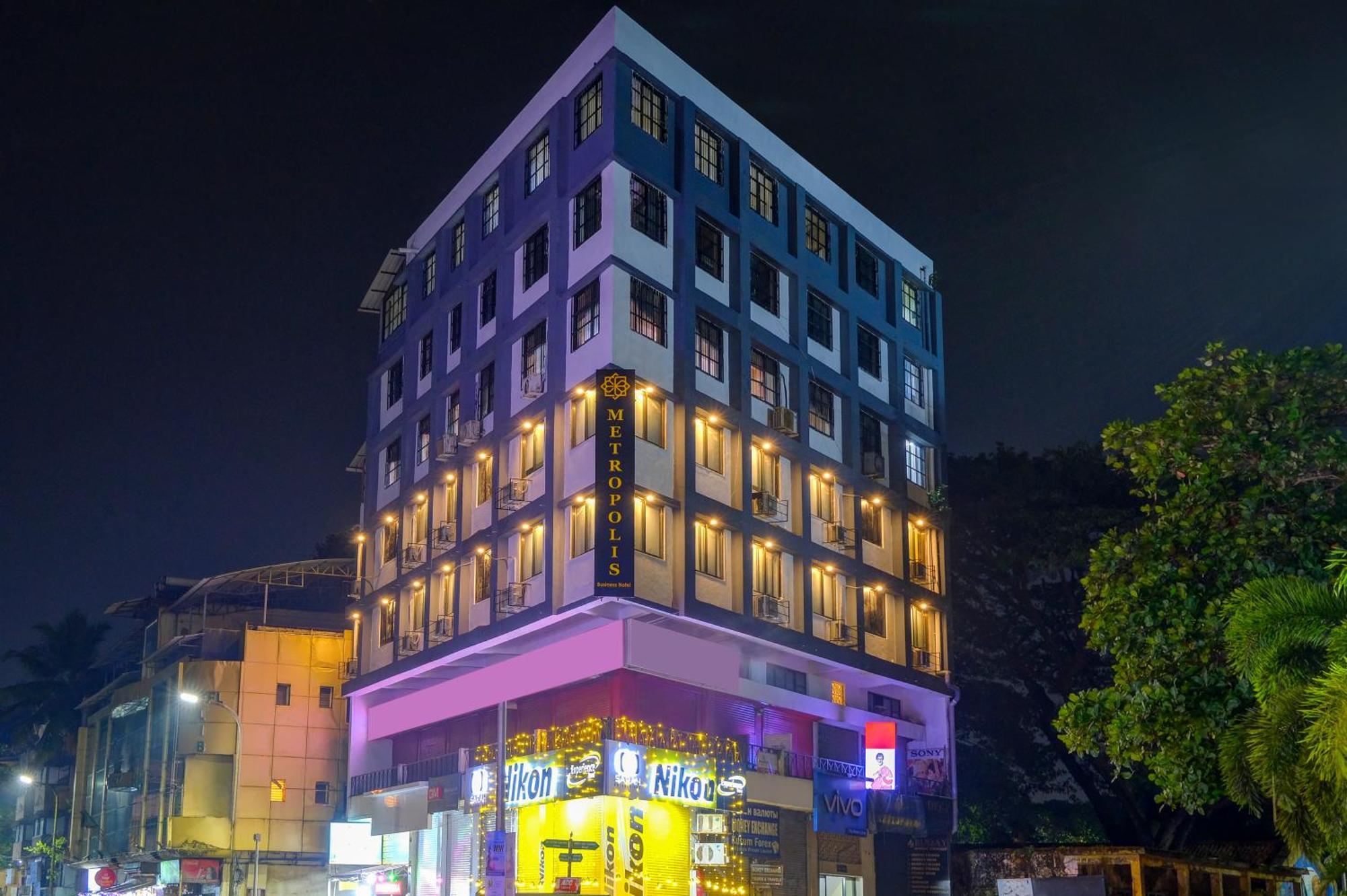 Metropolis Business Hotel Панаджи Екстериор снимка