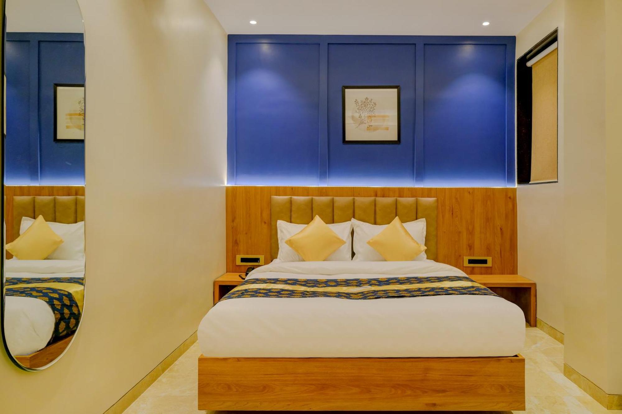 Metropolis Business Hotel Панаджи Екстериор снимка