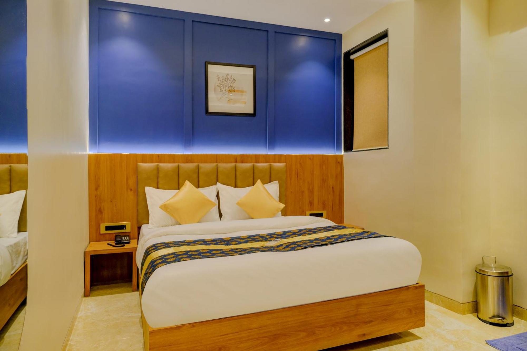 Metropolis Business Hotel Панаджи Екстериор снимка
